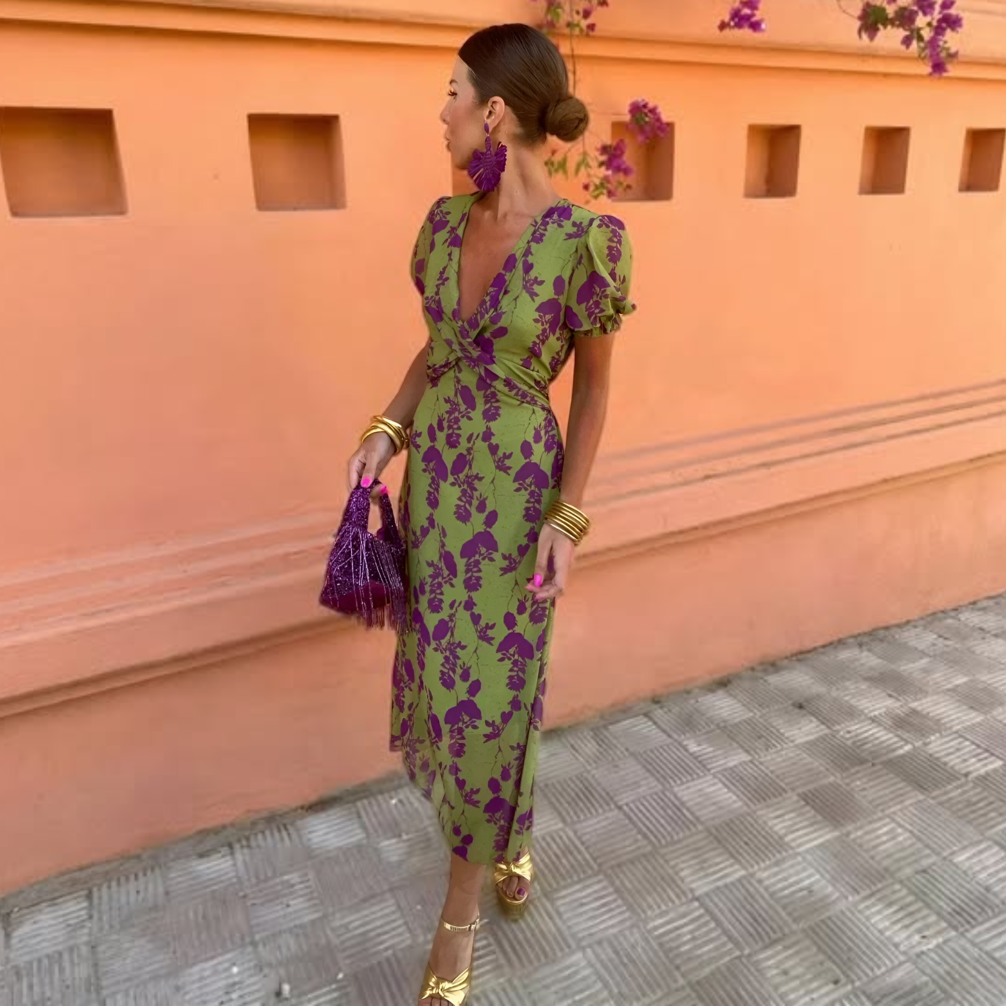 Léa | Breezy V-Neck Midi Dress
