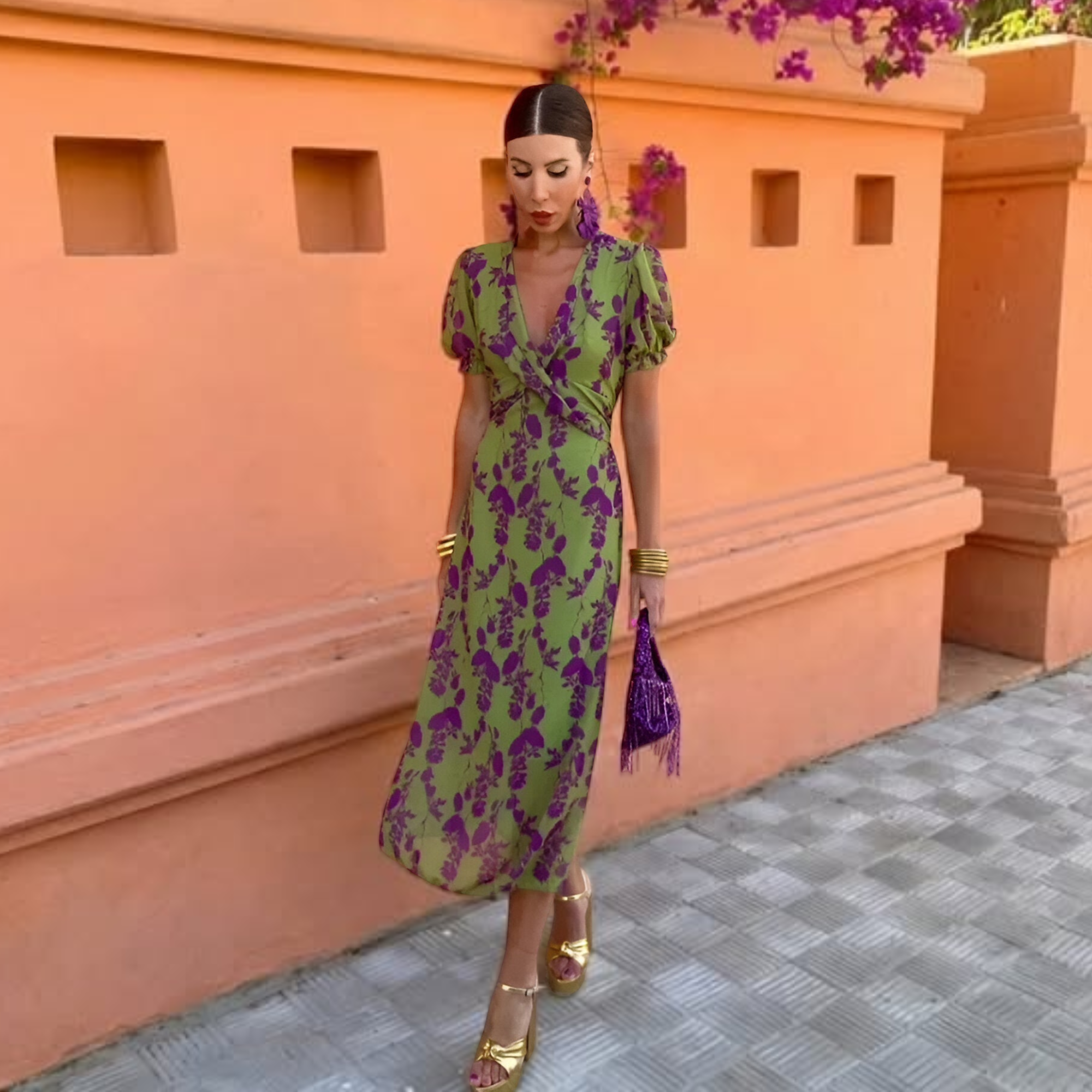Léa | Breezy V-Neck Midi Dress