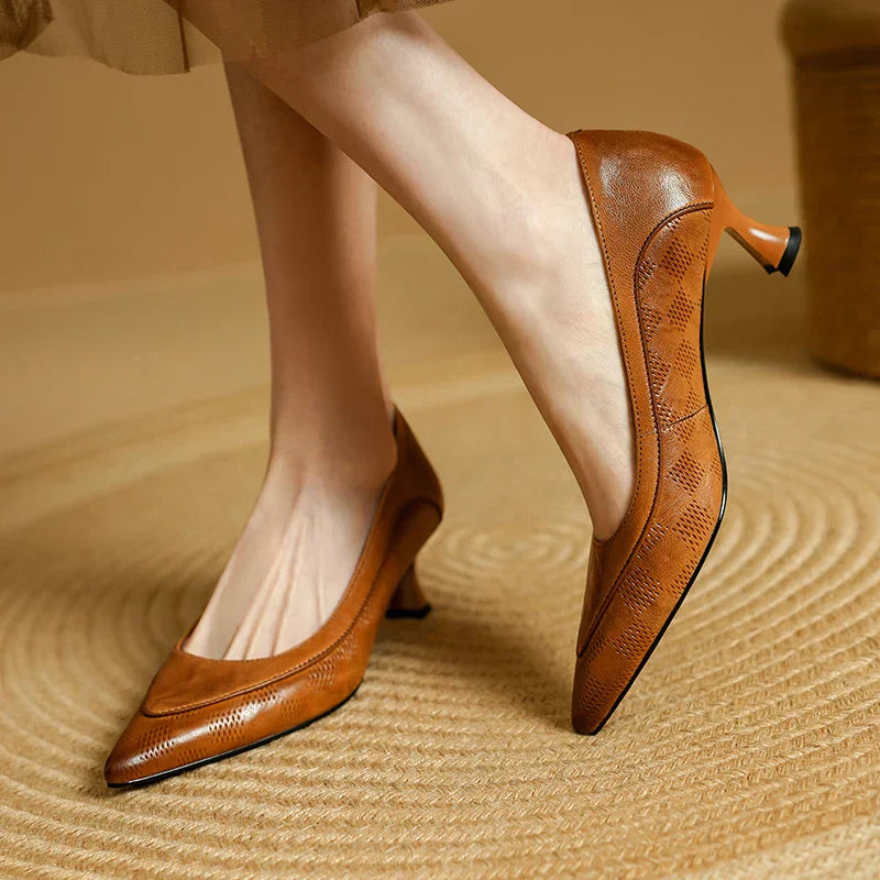 Hélène | Textured Mid-Heel Pumps