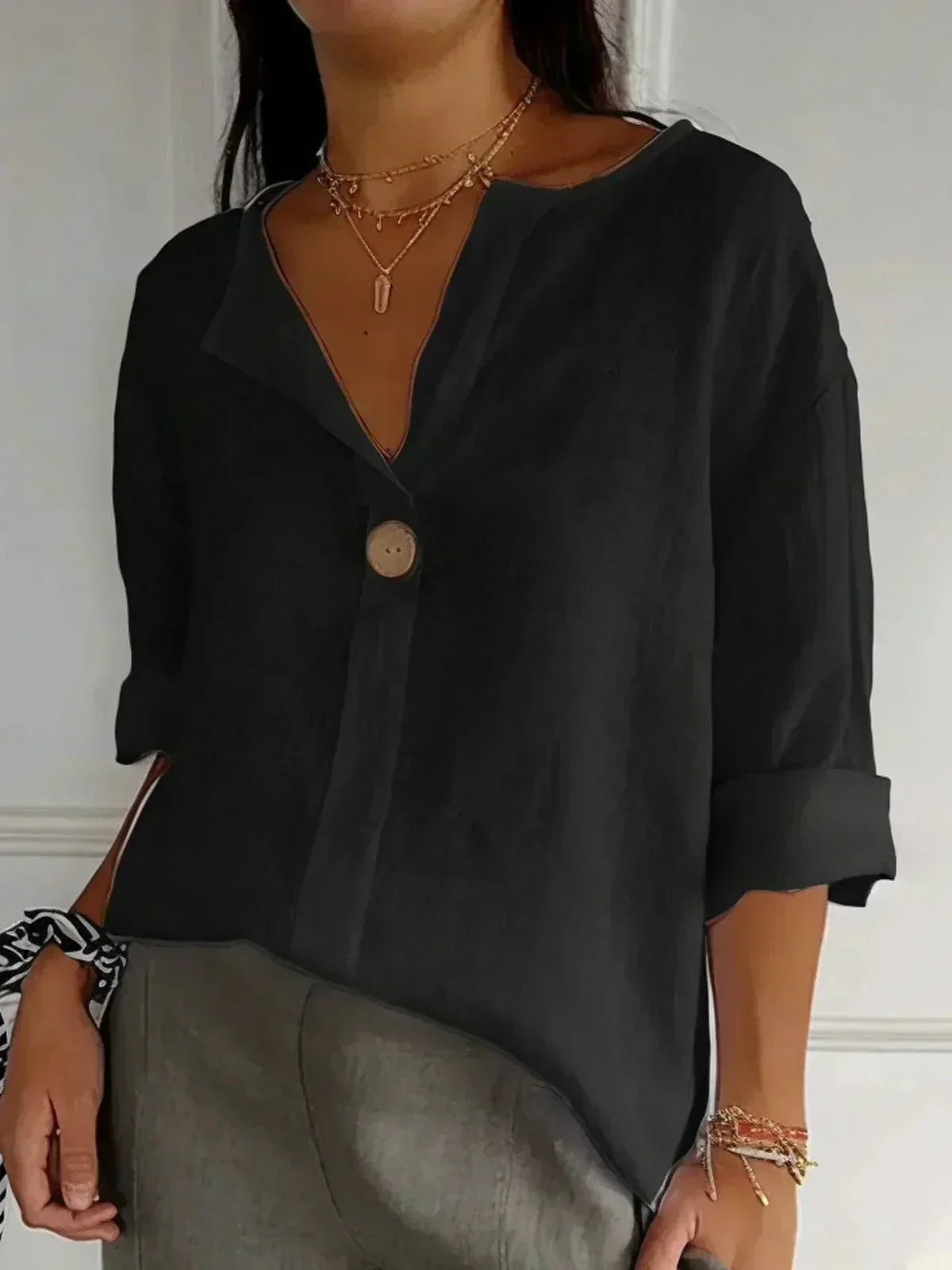 Thandekile | Linen Relaxed V-Neck Top