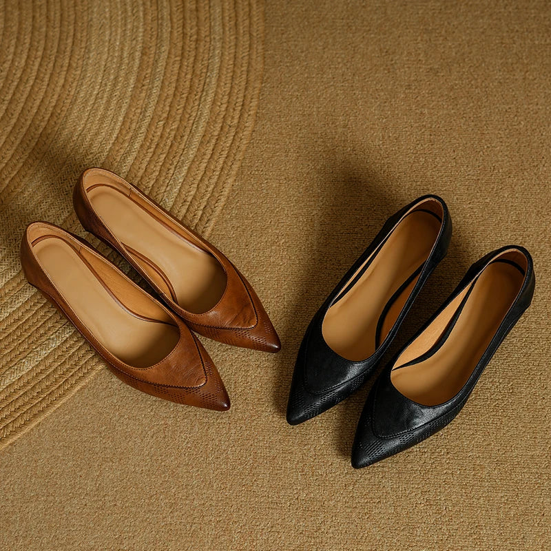 Hélène | Textured Mid-Heel Pumps