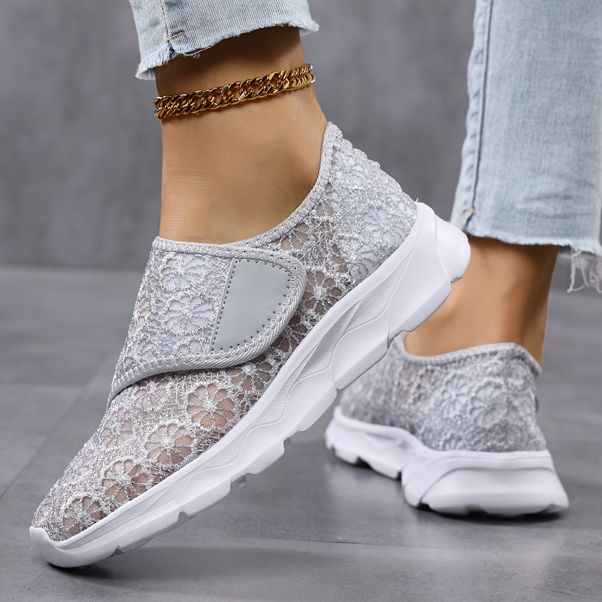 Gaelebale | Breathable Lightweight Walking Shoe