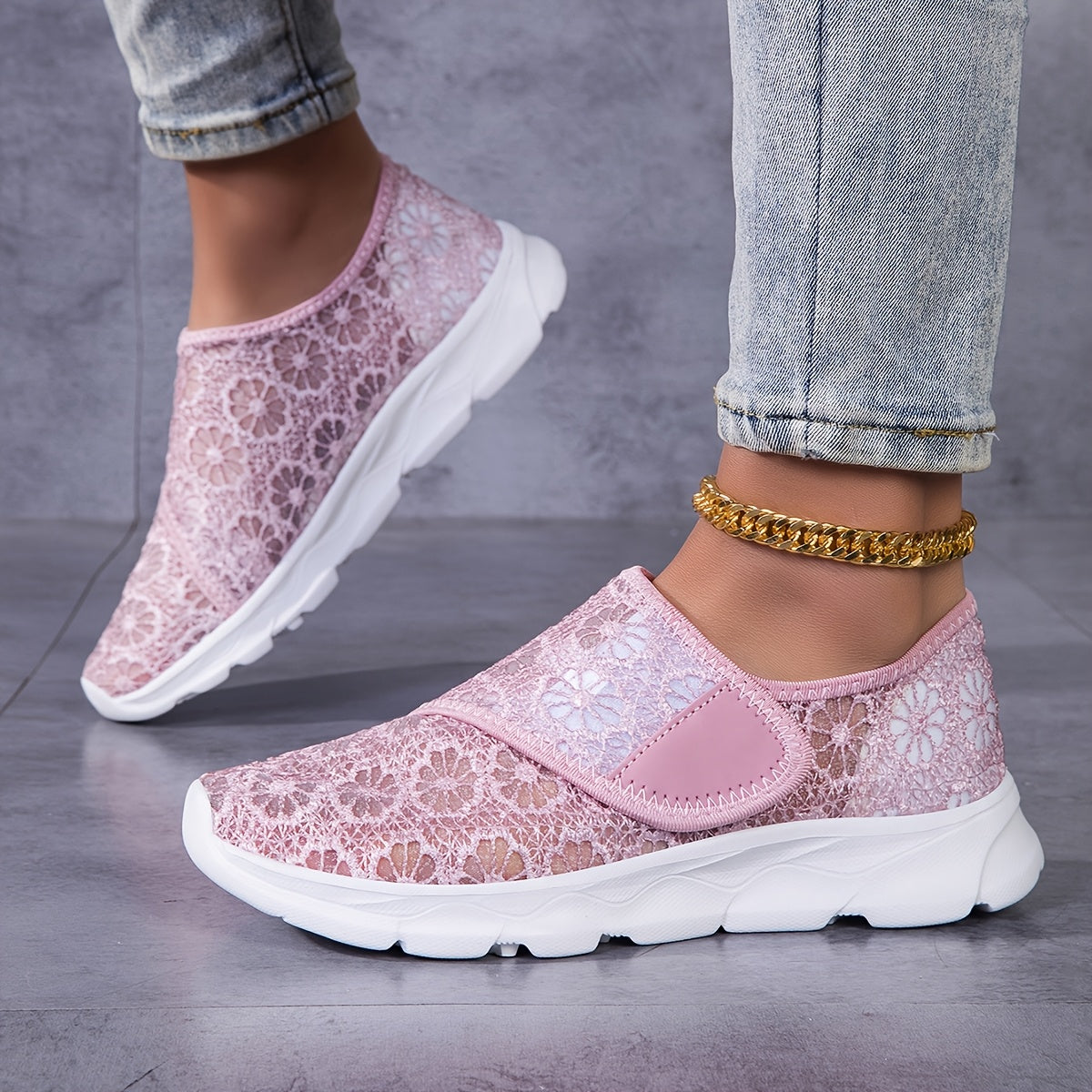 Gaelebale | Breathable Lightweight Walking Shoe