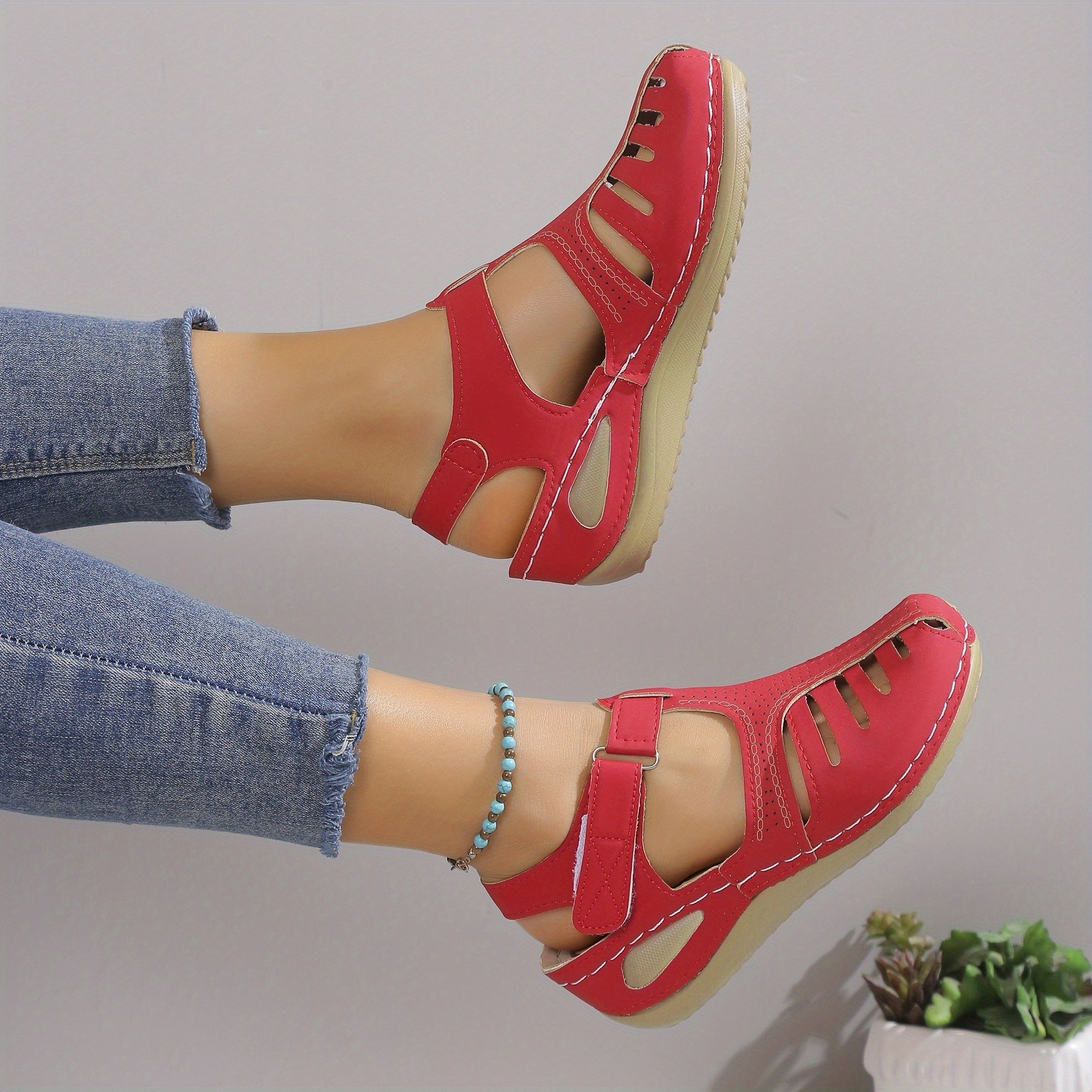 Nokukhanyiso | Bunion-Corrector Platform Sandal