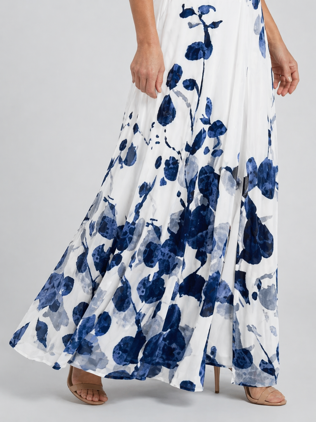 Seraphina | Floral Halter Maxi Dress