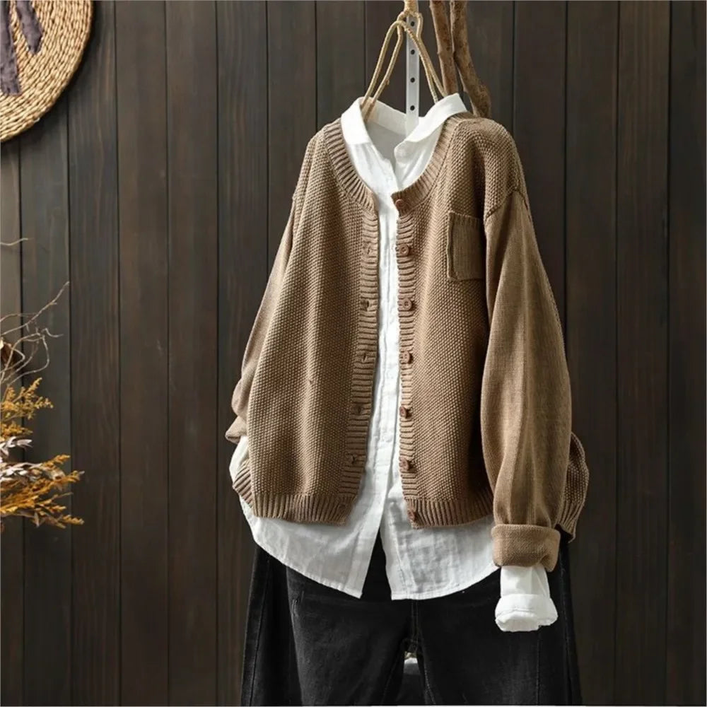 Anaïs | Classic Button-Front Cardigan