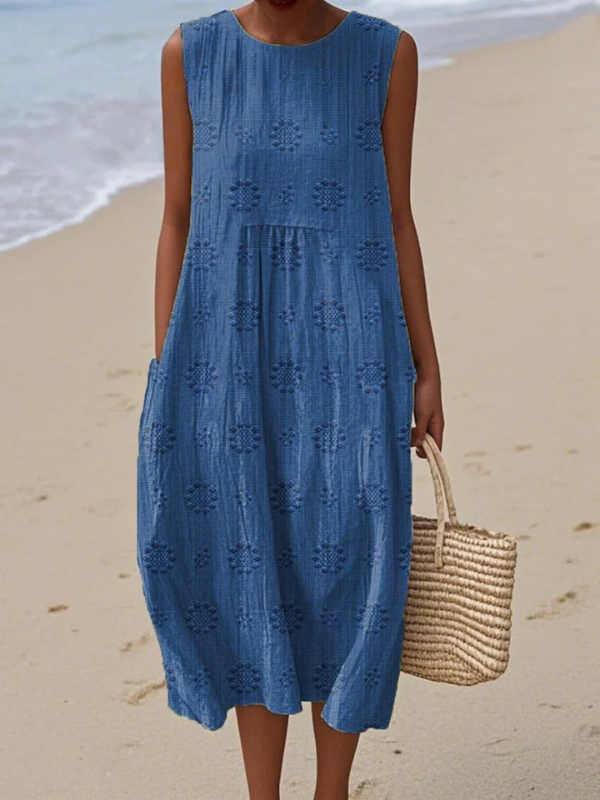 Léa | Embroidered Midi Dress