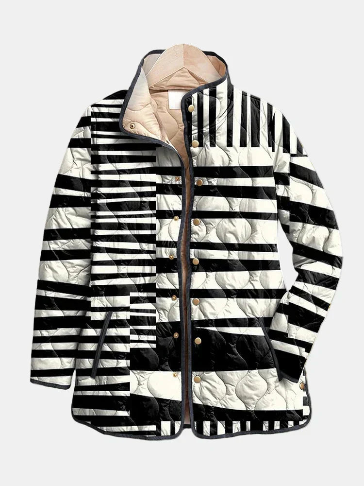 Théa | Black and White Abstract Quilted Jacket