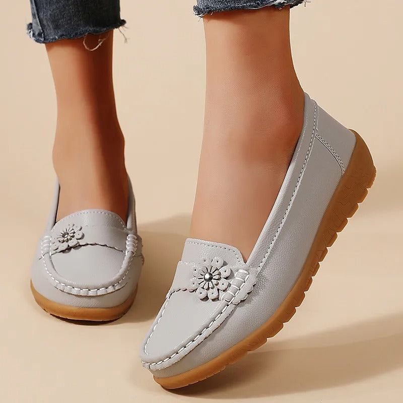 Nametsegang | Cushioned Leather Slip-On Flat