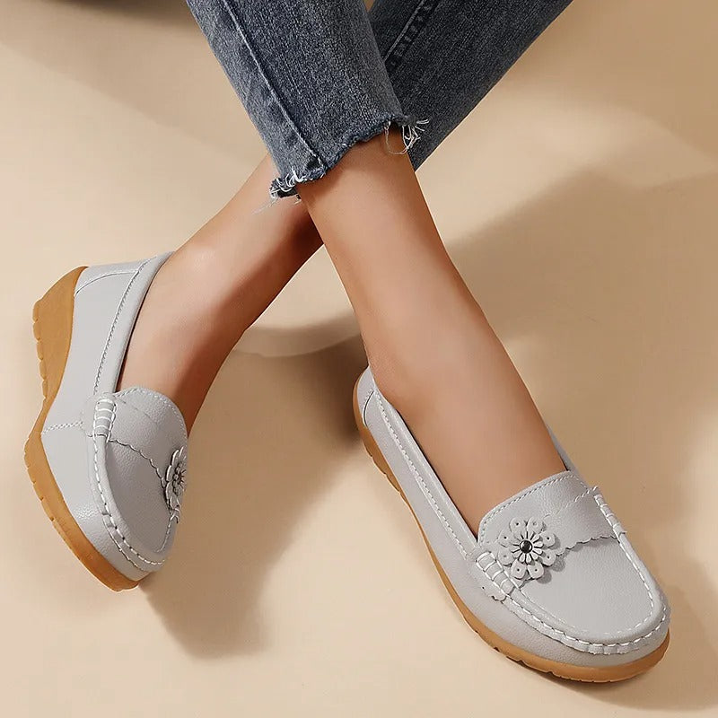 Nametsegang | Cushioned Leather Slip-On Flat