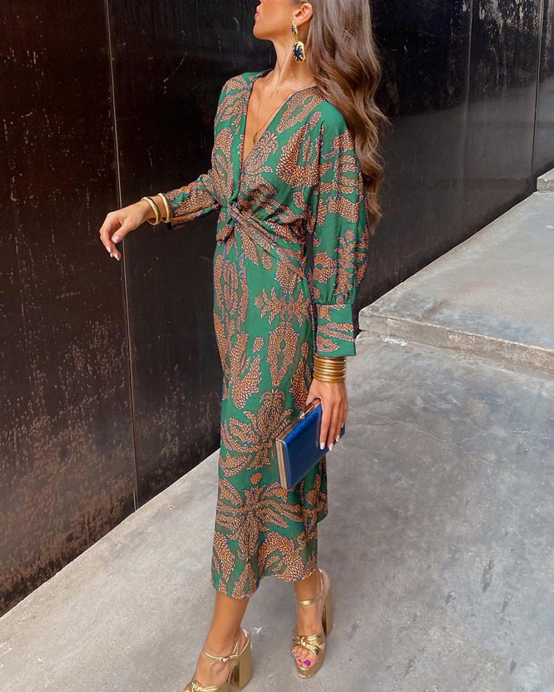 Chloé | Flowy V-Neck Midi Dress