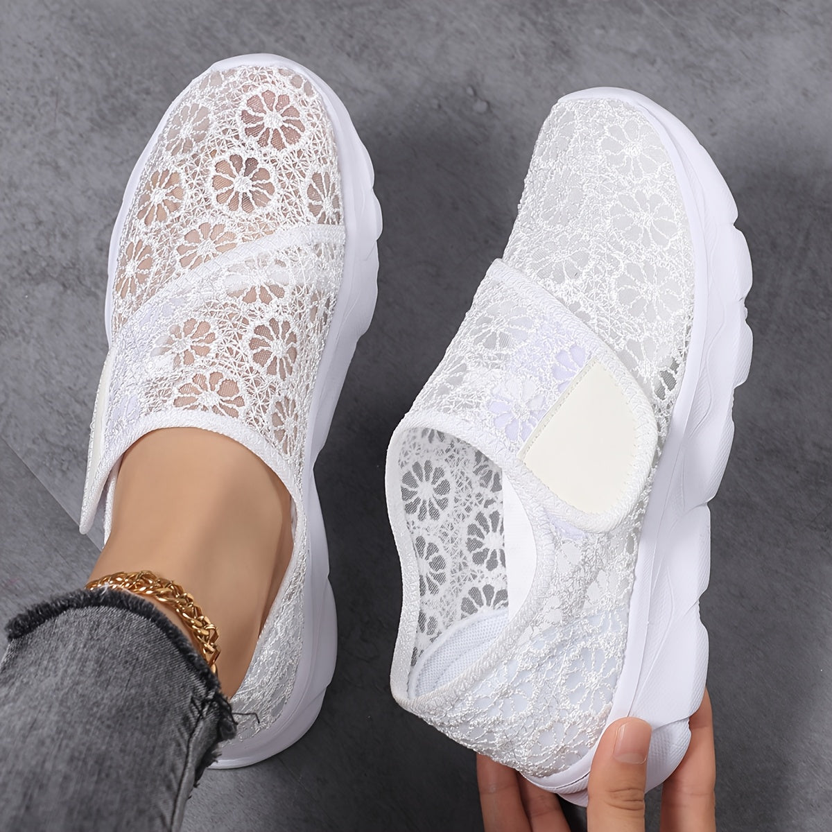 Gaelebale | Breathable Lightweight Walking Shoe