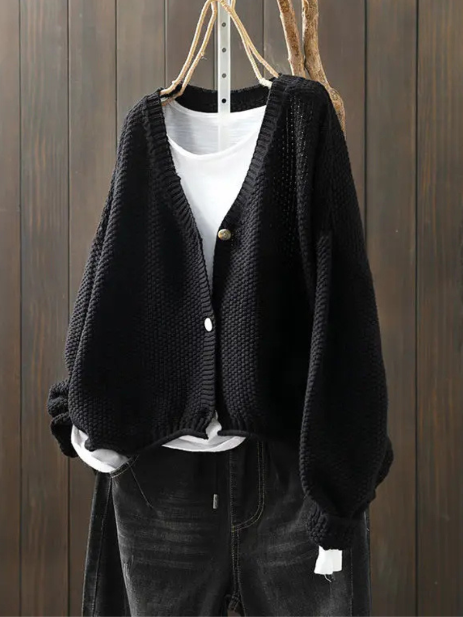 Émilie | Soft Knit V-Neck Cardigan
