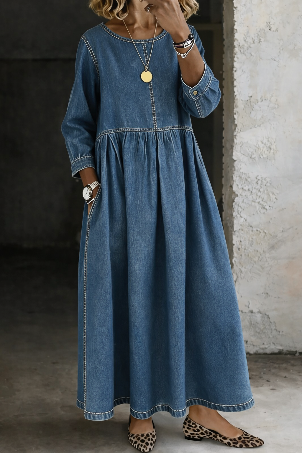 Noémie | Round Neck Long Sleeve Denim Dress