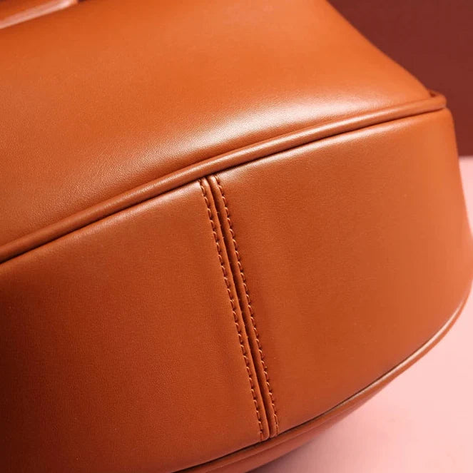 Nolubabalo | Sleek Leather Locking Closure Bag