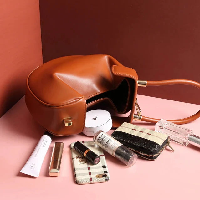 Nolubabalo | Sleek Leather Locking Closure Bag
