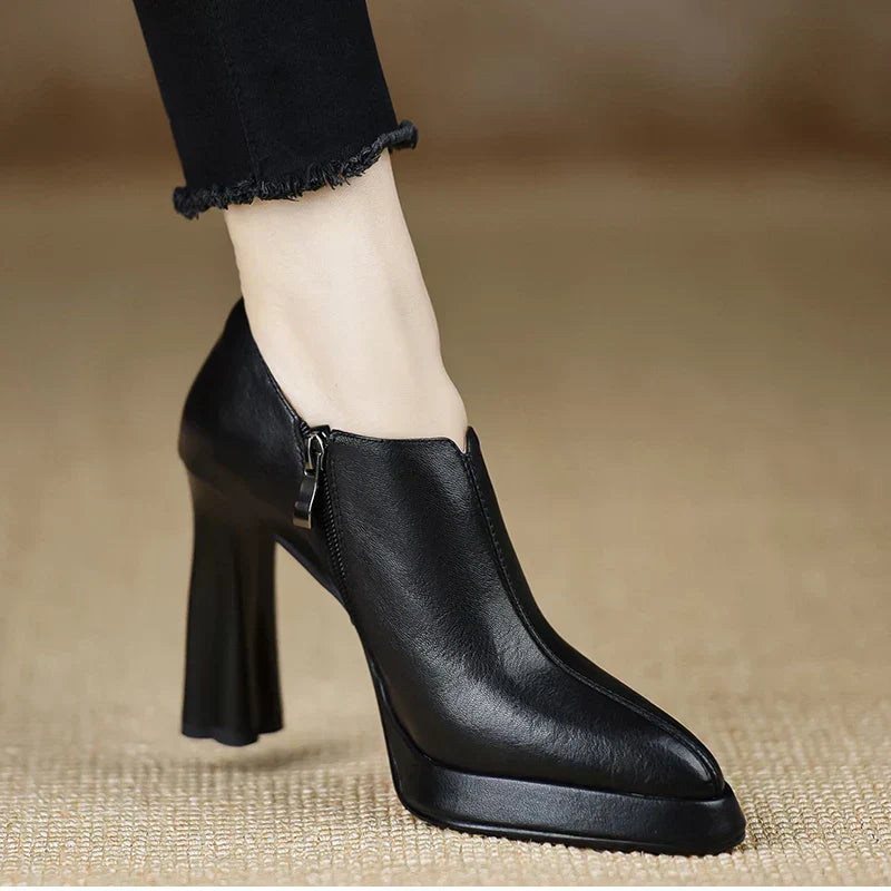 Béatrice | Flared Heel Leather Pumps