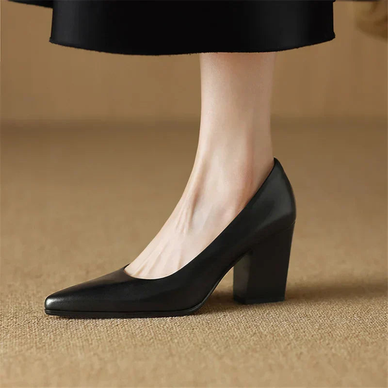Cécile | Structured Elegant Pumps