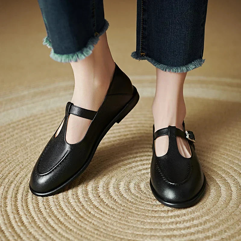 Amélie | Classic Round Toe Block Heels