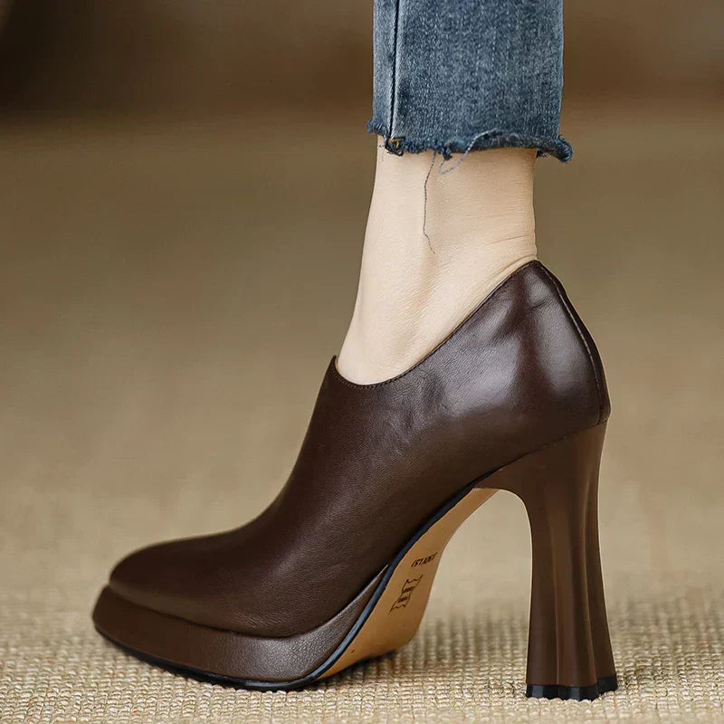 Émilie | Structured Leather Pumps