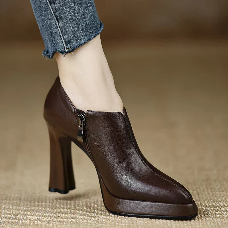 Émilie | Structured Leather Pumps