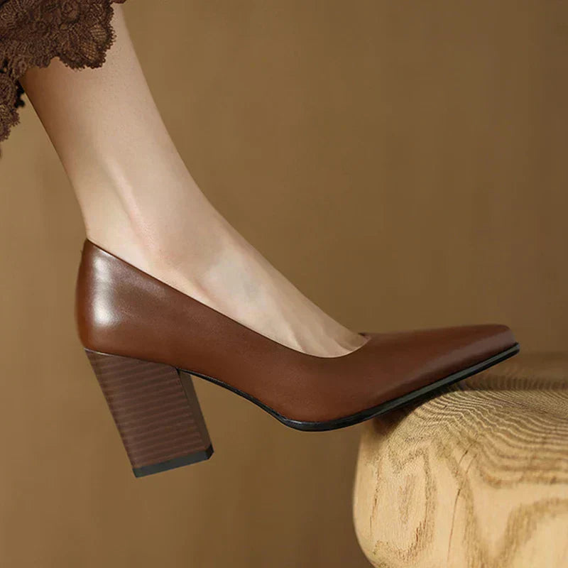 Cécile | Structured Elegant Pumps