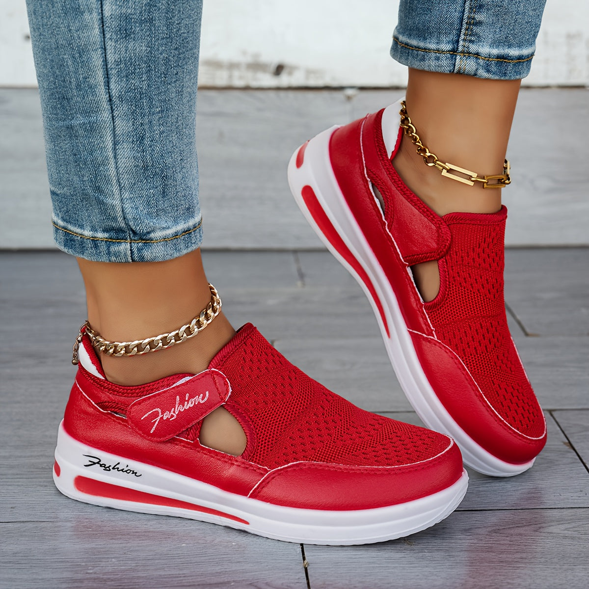 Modirelo | Knit Slip-On Cushioned Sneaker