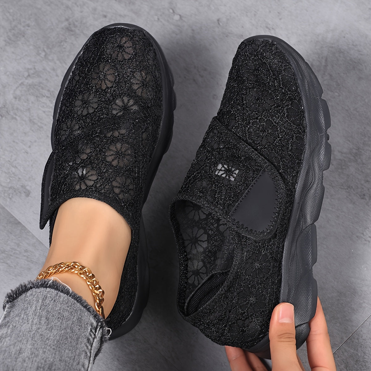 Gaelebale | Breathable Lightweight Walking Shoe